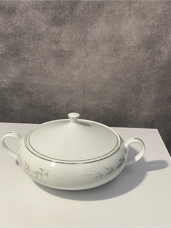 Other - Vintage St. Regis 101 Fine China Covered Vegetable Dish Tureen / Casserole Japan